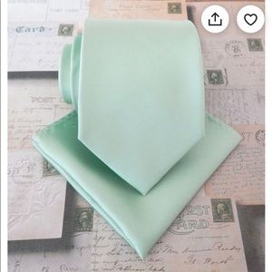 Mint tie and pocket square